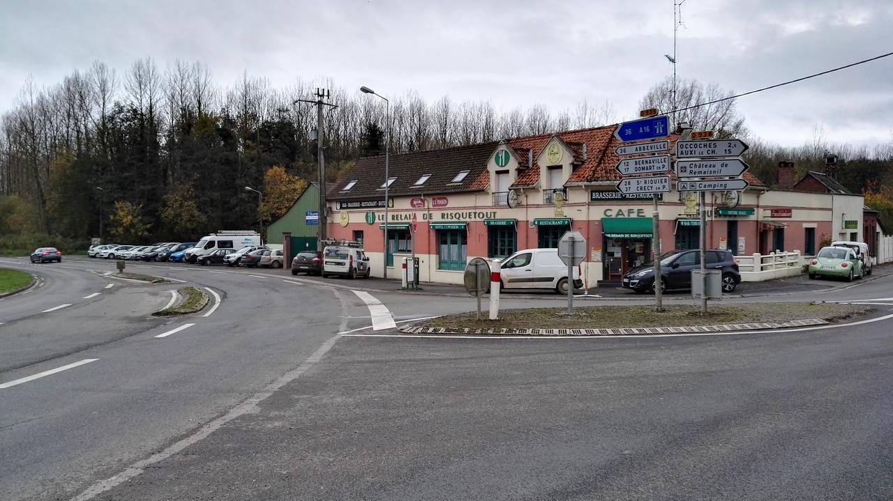 Le Relais De Risquetout Hem-Hardinval エクステリア 写真